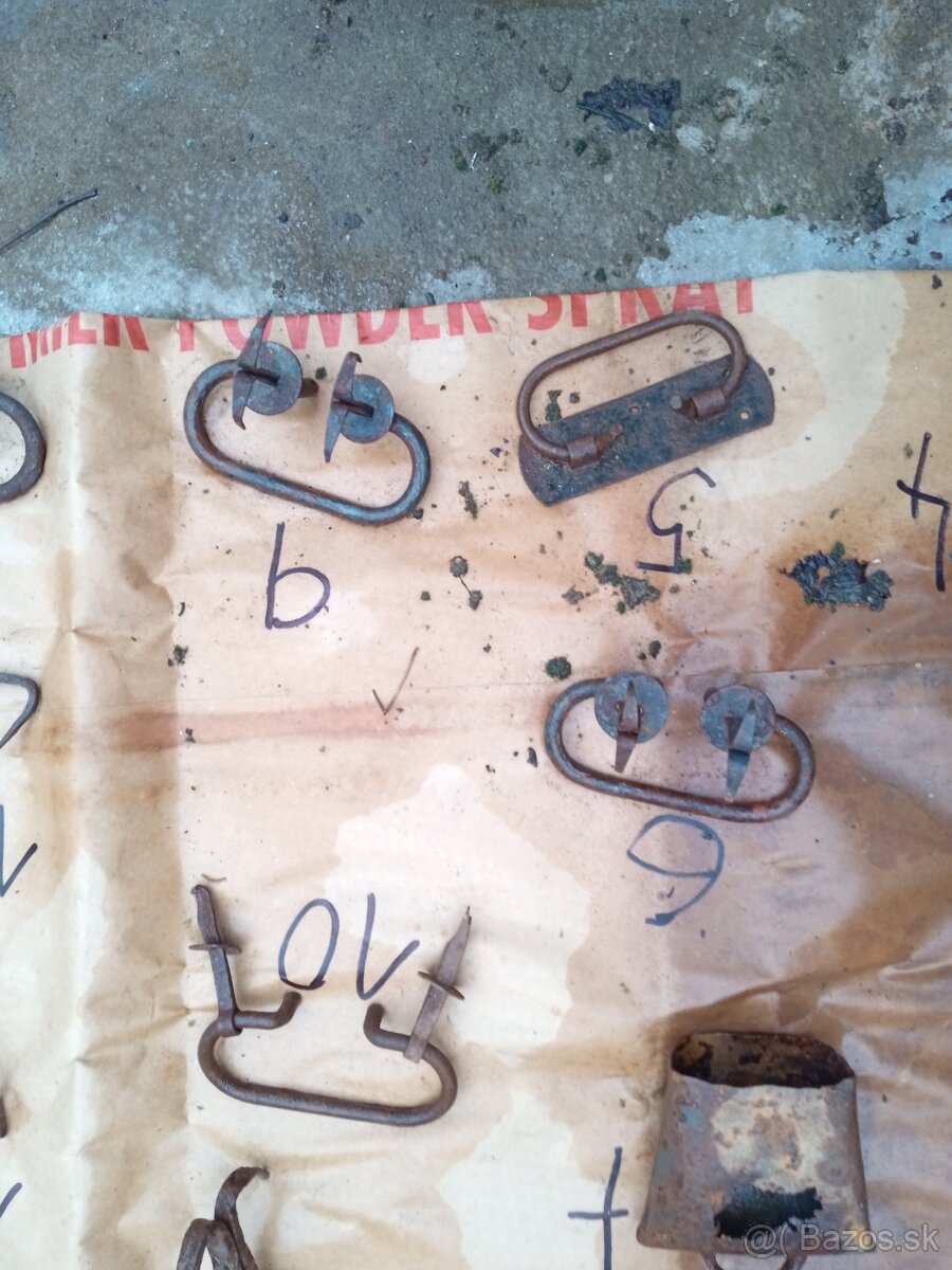 Staré drobnosti na dekoráciu - 16