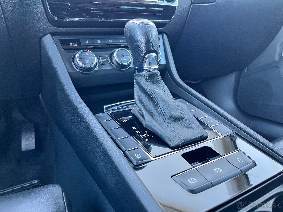 Škoda superb 3 2.0 110kw 6 st automat - 16