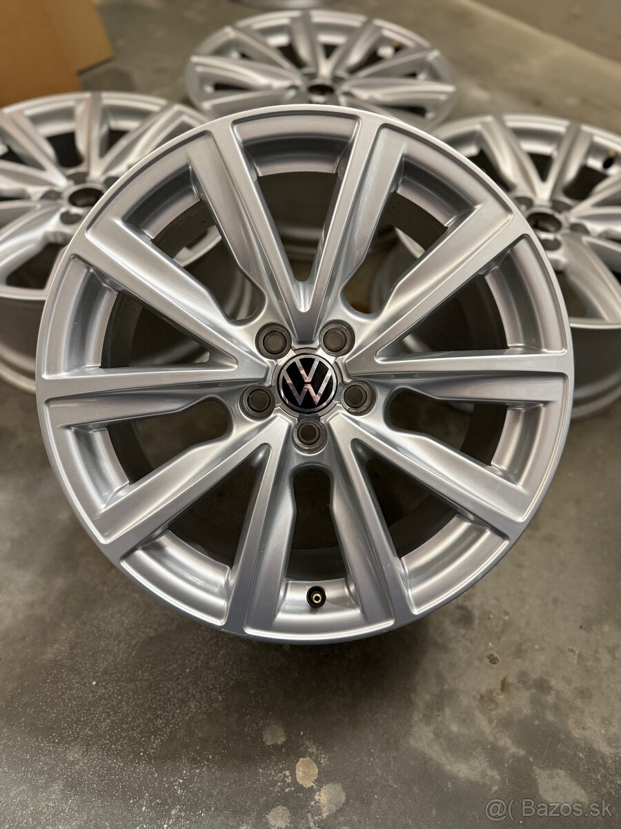 Hliníkové disky 5x100 R17 Audi A1 , Kamiq , Scala, Fabia - 16