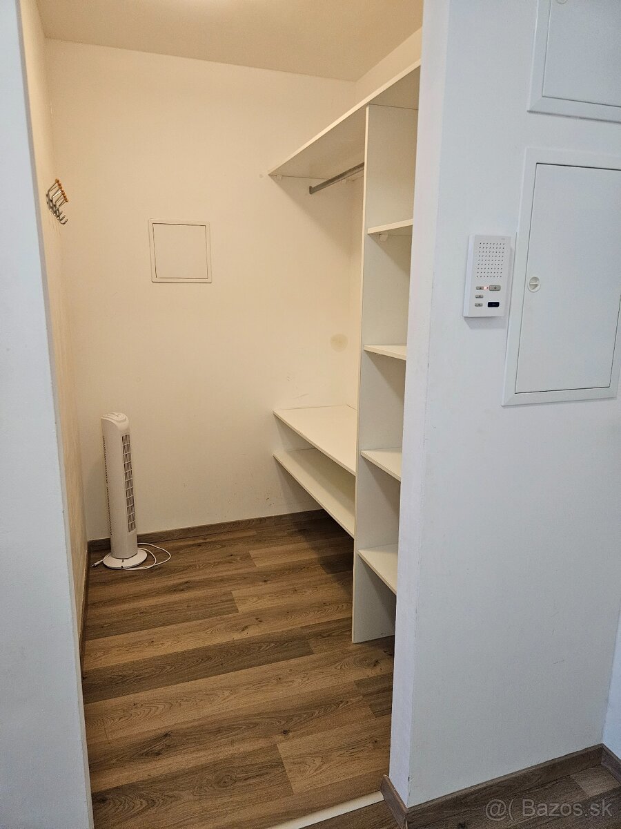 2-izbový byt s veľkou terasou a parkovacím miestom - 16