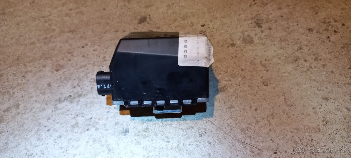 predam pristrojovy panelna renault - 16