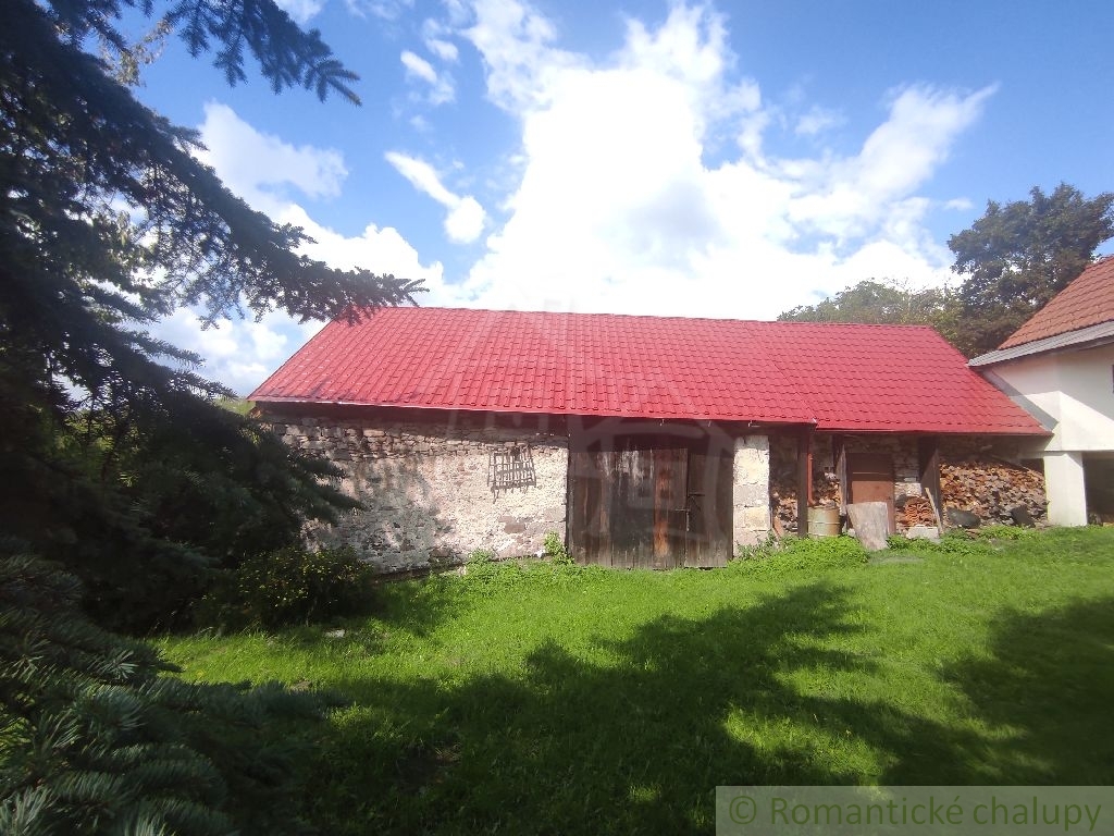 VÝRAZNE ZNÍŽENÁ CENA Kamenná chalupa na lazoch pri Ábelov - 16