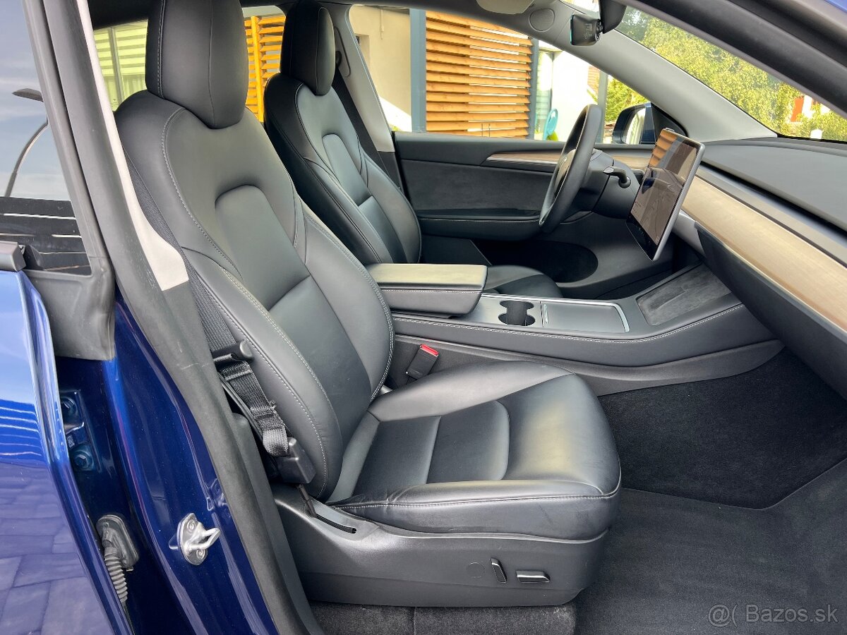 Tesla Model Y Dual Motor Long Range - 16