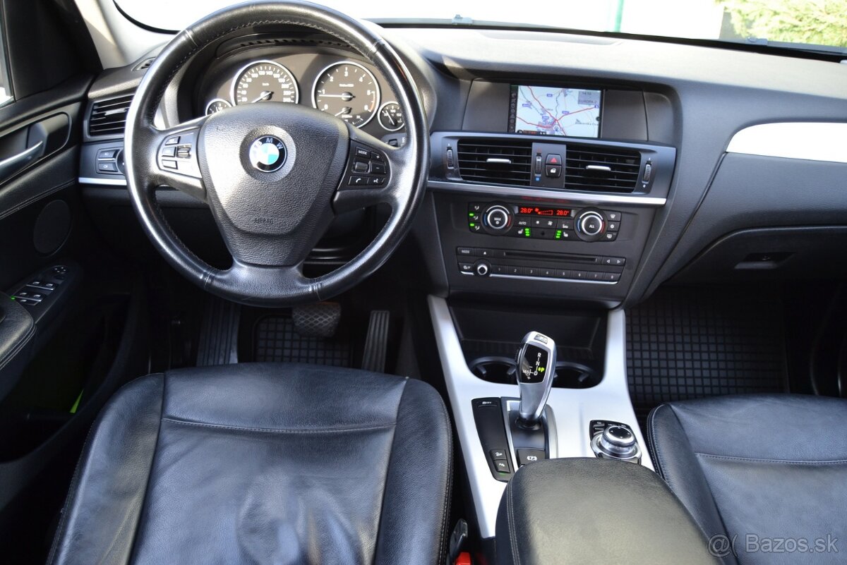 BMW X3 2.0 D X DRIVE, NAVI, FÓLIE, KOŽA, ALU R17, BIXENÓNY - 16