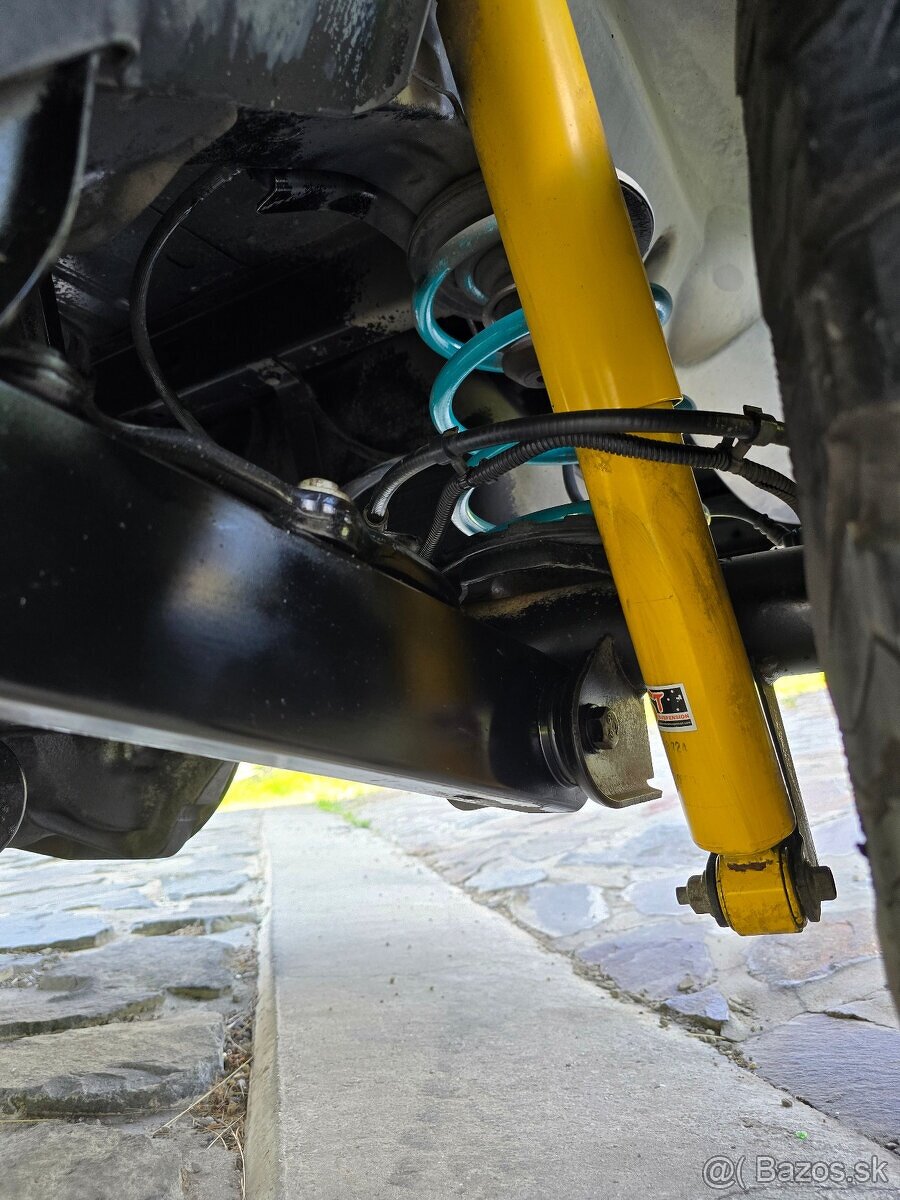 Jeep Cherokee 2,8CRD /120kw A/T facelift /BEZ KOROZIE /ťažné - 16