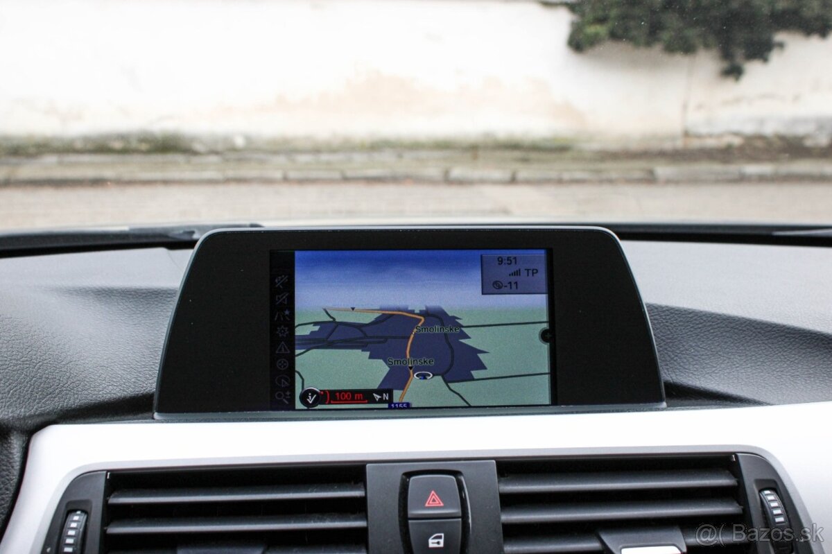 BMW Rad 3 Touring 320d A/T 135kW - 16