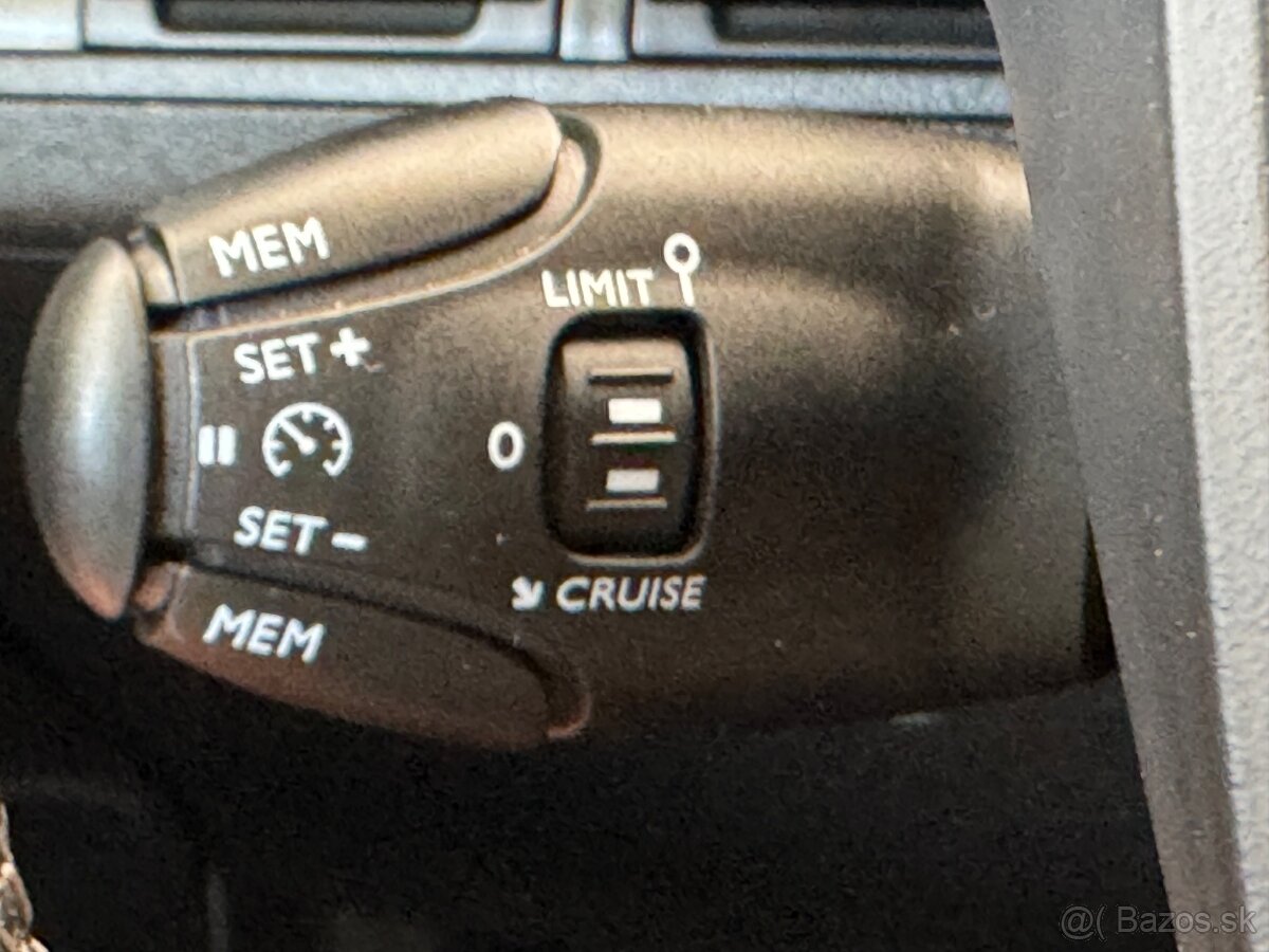 Peugeot 3008 1.2 PureTech Allure - 16
