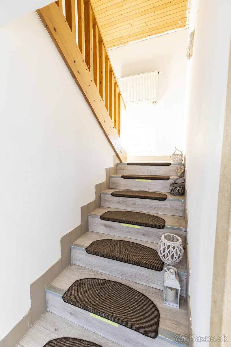 Na PREDAJ 5i RD v obci Milhosť - 16