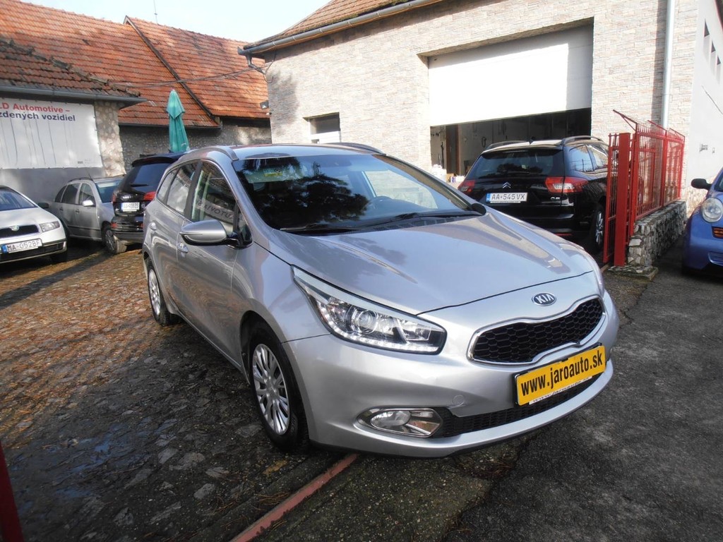 Kia Cee´d SW 1.6 GDI TX/Platinum - 16