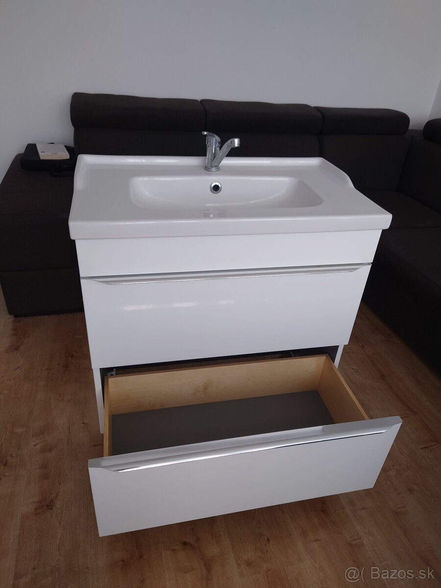 Umyvadlo so skrinkou a zrkadlovou skrinkou 80vm - 16