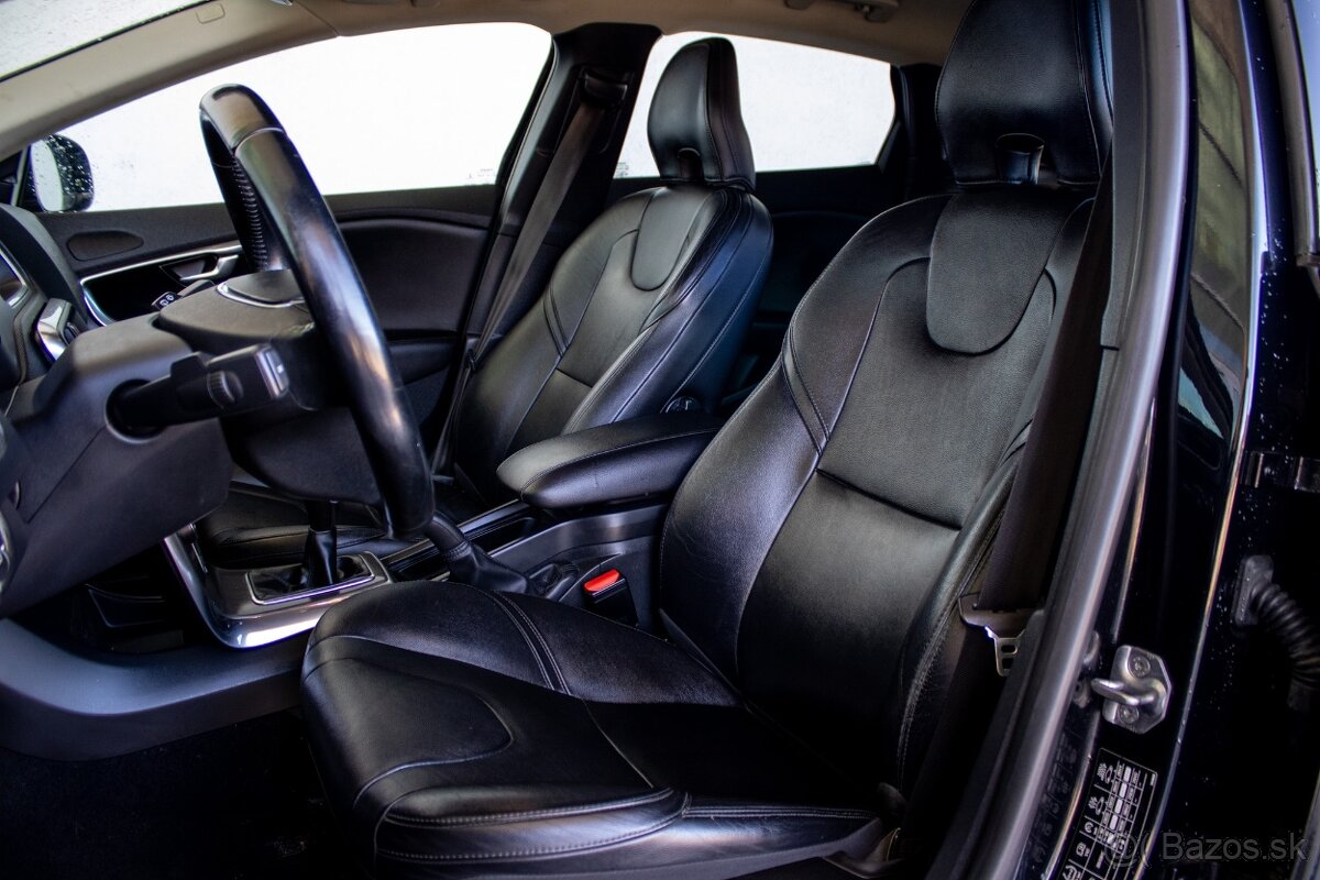 Volvo V40 D4 2.0L Drive-E Momentum - 16