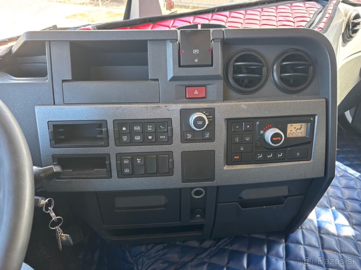 Renault T 460 Mega, Comfort cab, 841.465km - 16