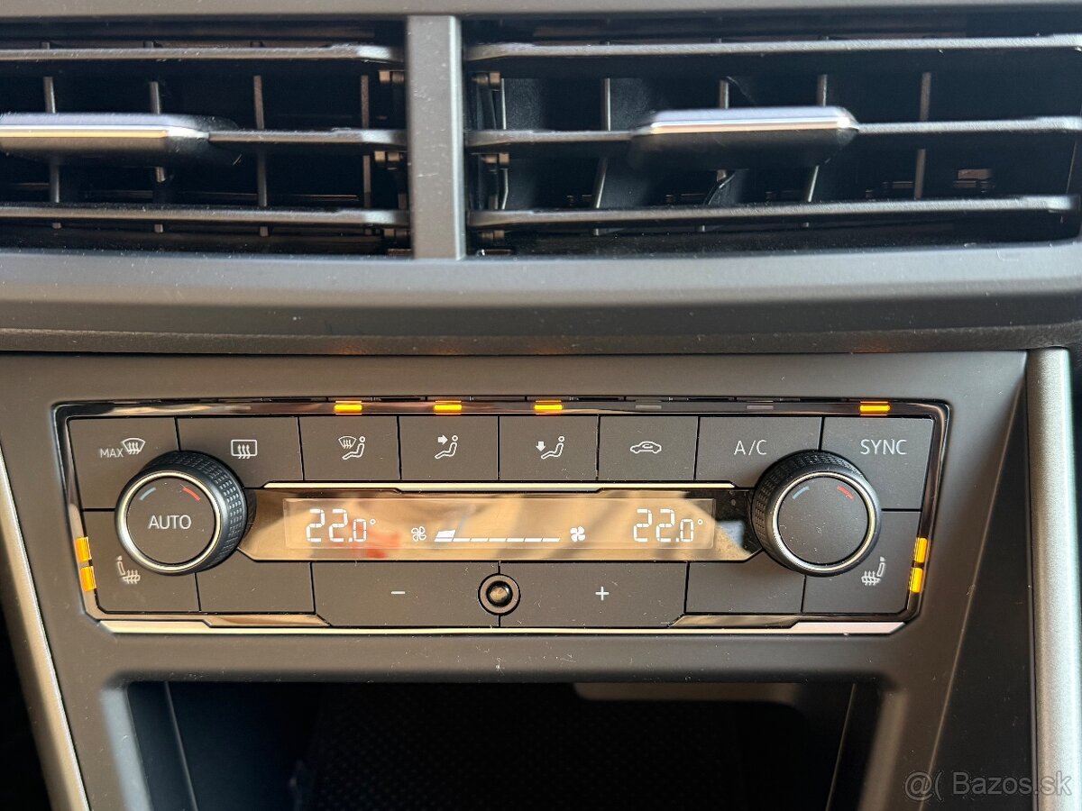 Volkswagen Polo 1,0 TSI R LINE - 16