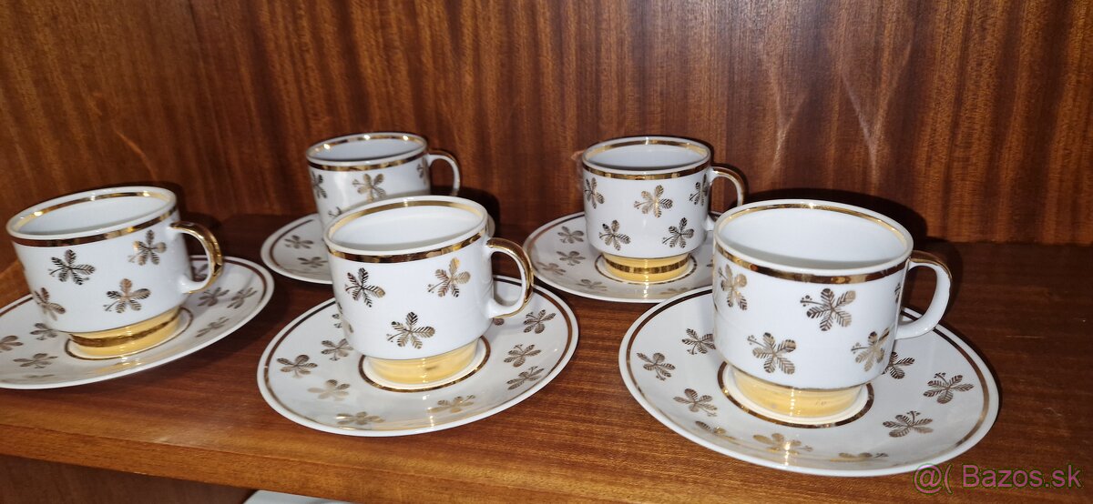 Retro porcelán, šálky, sošky... - 16