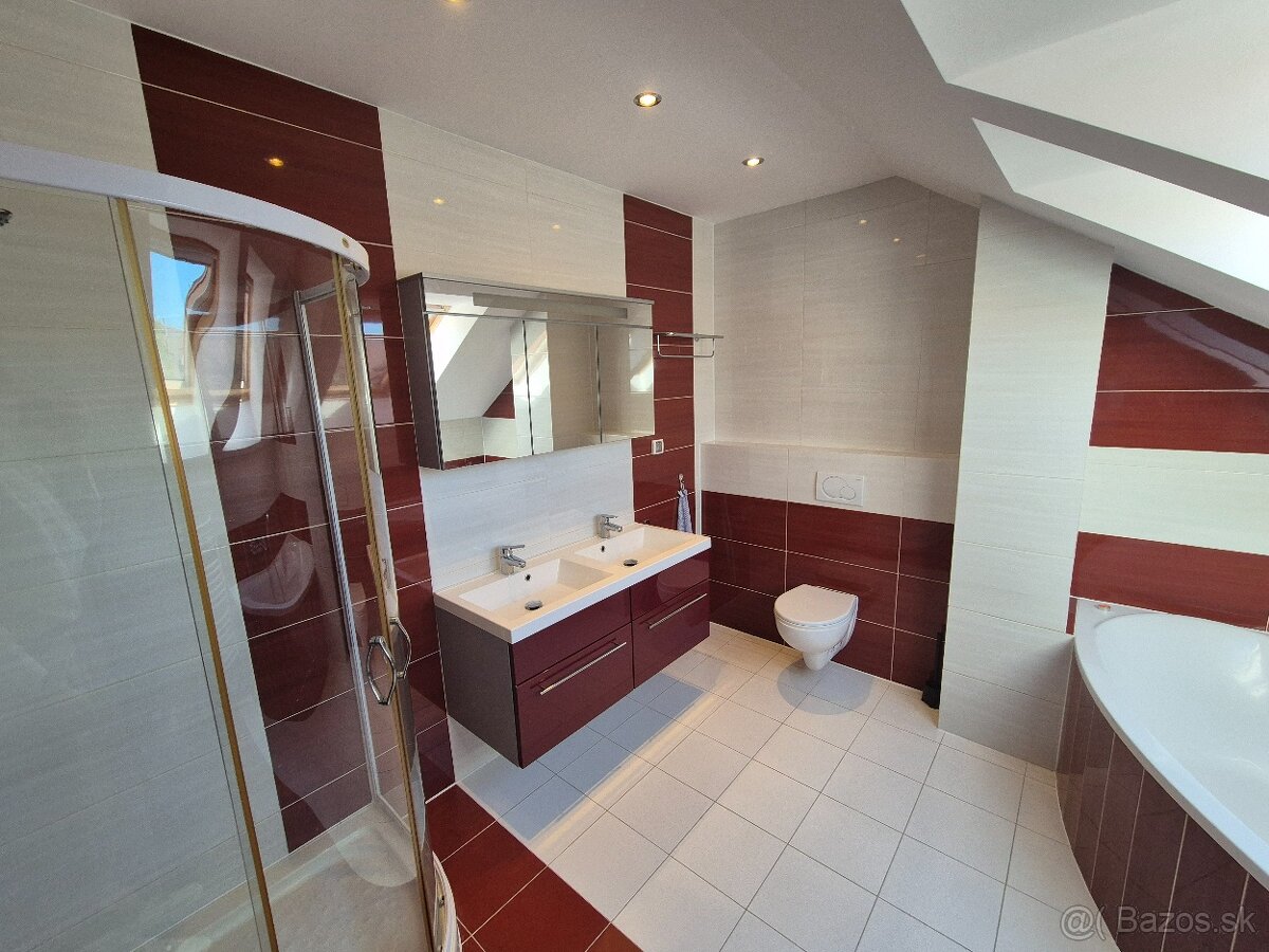 Útulný rodinný dom v lukratívnej lokalite Grot - 16