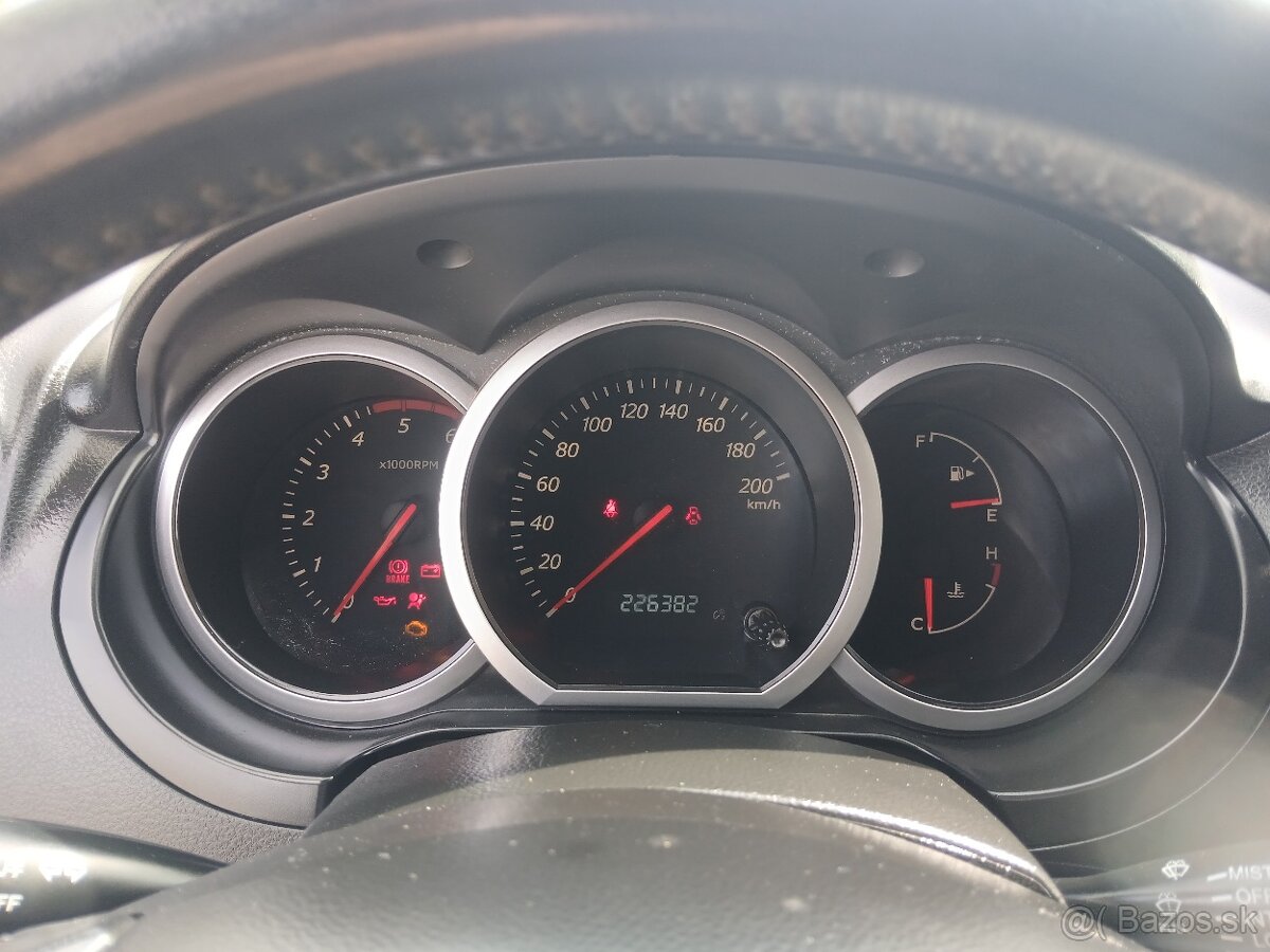 Suzuki Grand Vitara - 16
