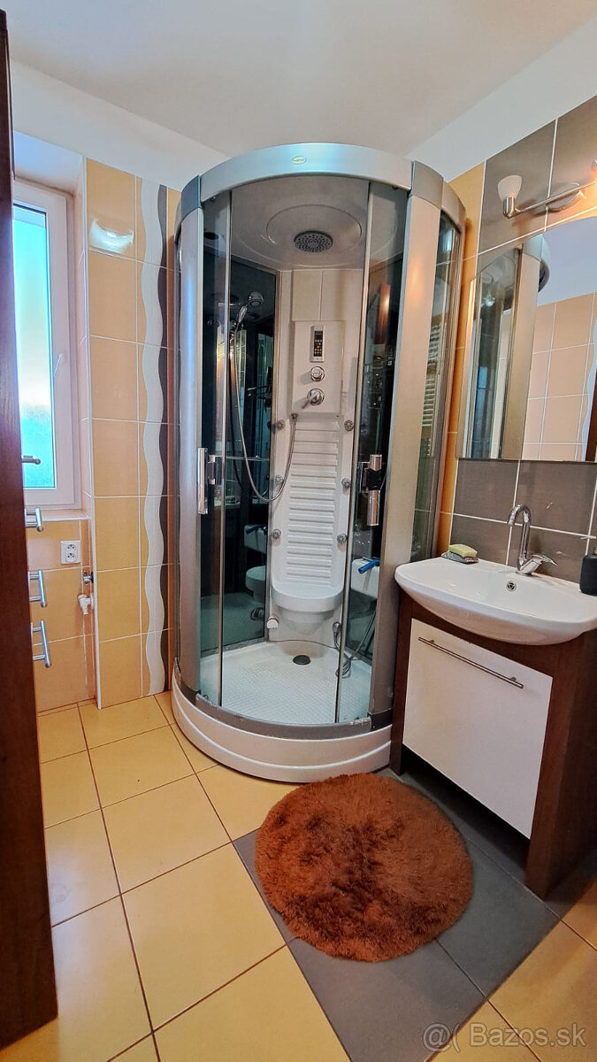 Prenájom 4-izbového bytu v lukratívnej časti Popradu - 16