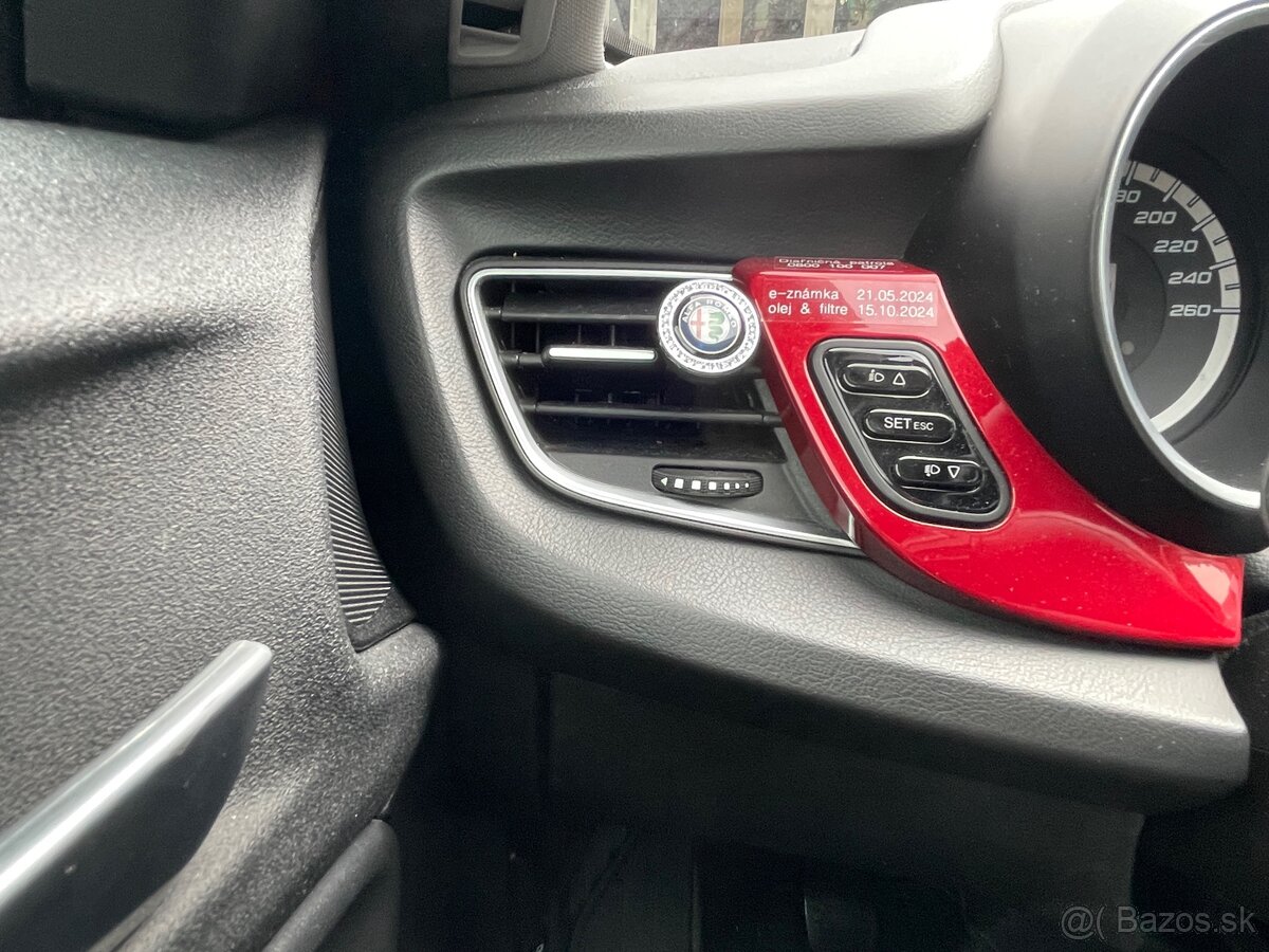 Alfa Romeo Giulietta + ťažné - 16