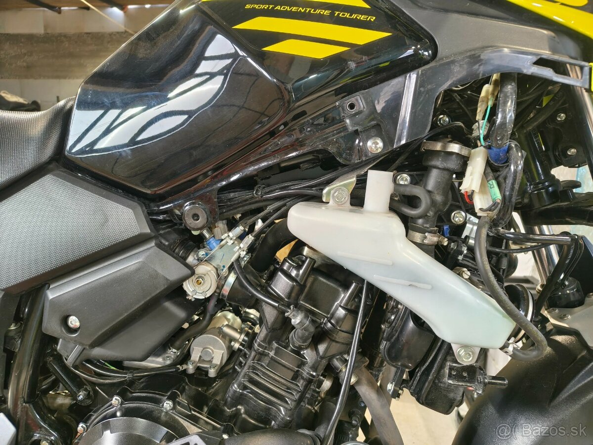 Suzuki V-strom DL250 - 16