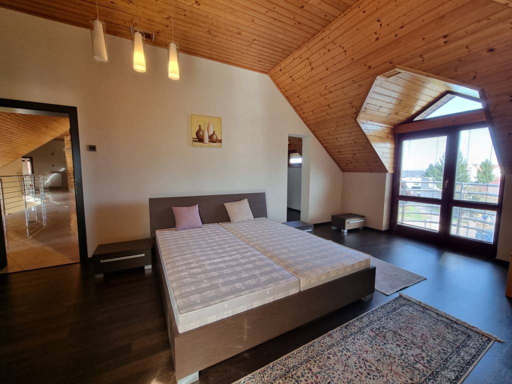 PREDAJ - EXKLUZÍVNA VILA - NITRA - 16