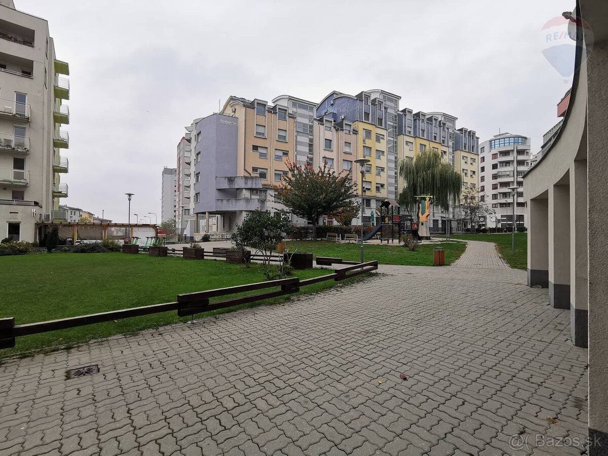 Prenájom priestranného 1 izb. bytu (62 m2) v novostavbe na K - 16