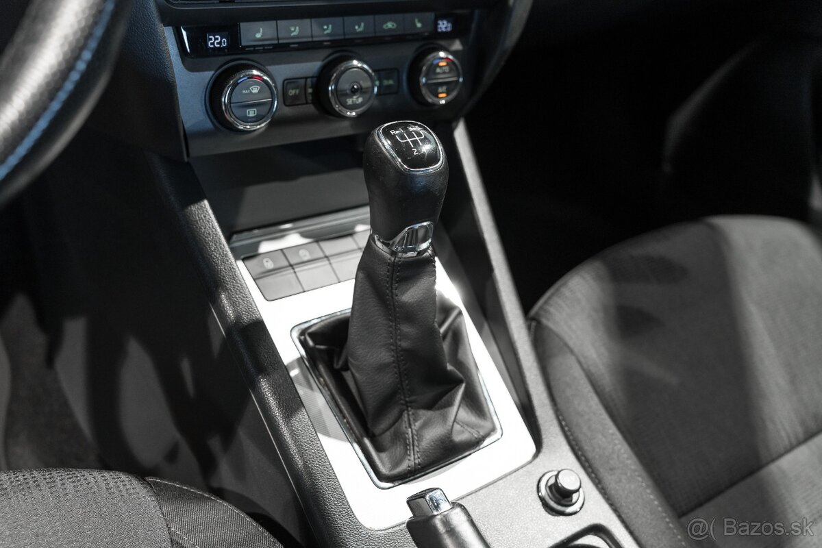 Škoda Octavia 1.6 TDI Elegance - 16