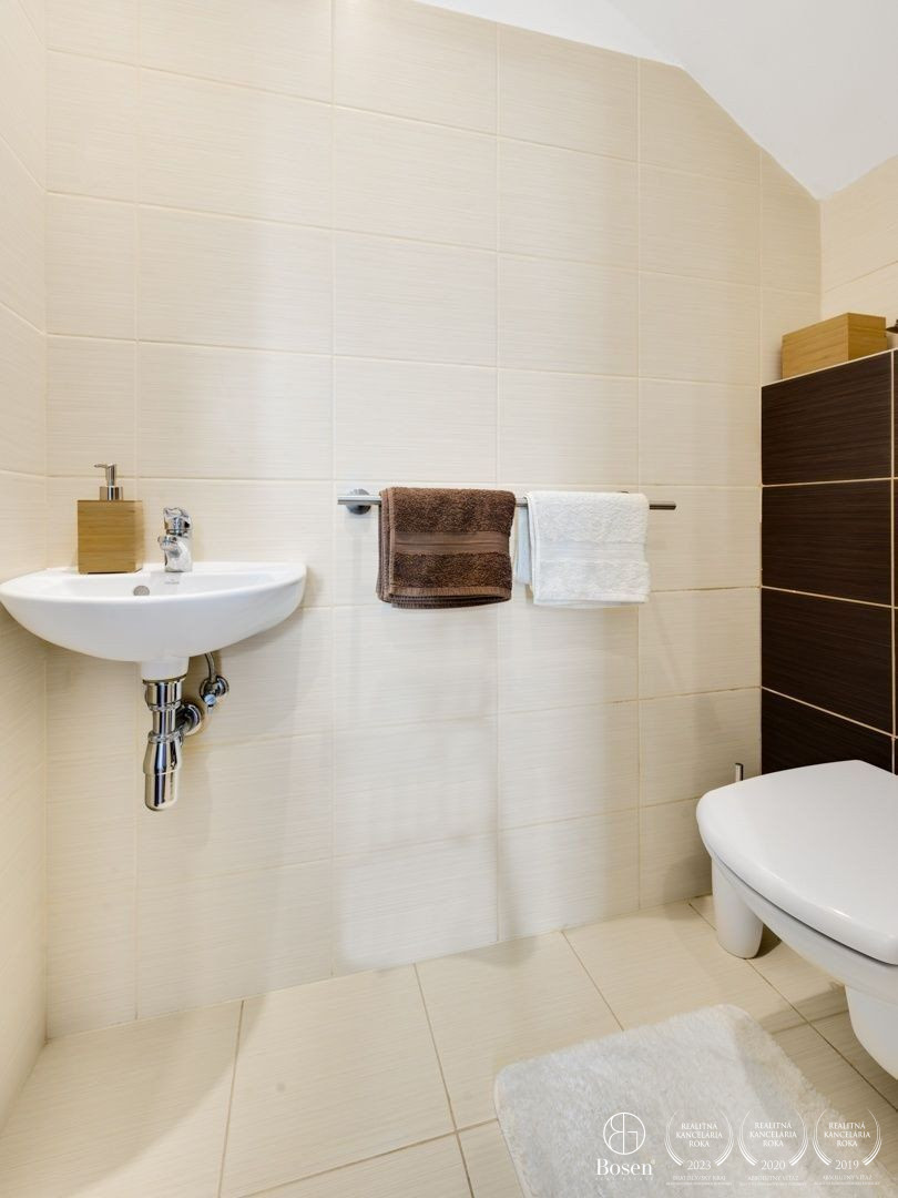 BOSEN | 3 izb.byty s vlastným parkovaním,priestranou záhrad - 16