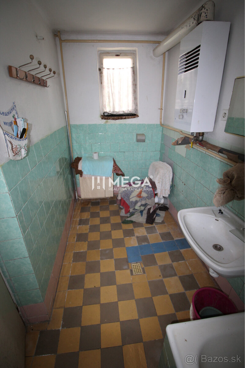 Znížená cena - pôvodný rodinný dom Dlhé nad Cirochou - 16