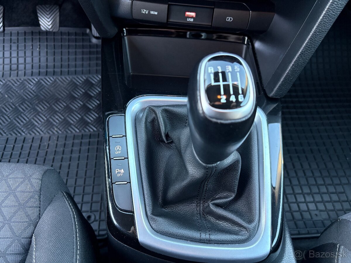 KIA Ceed 1,4T-GDI Gold - 16