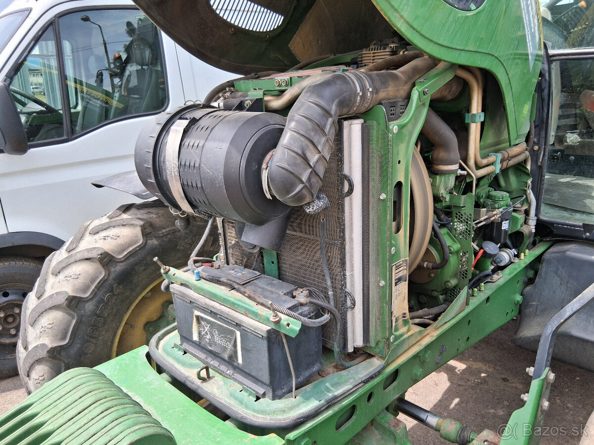 Predám John Deere - 16