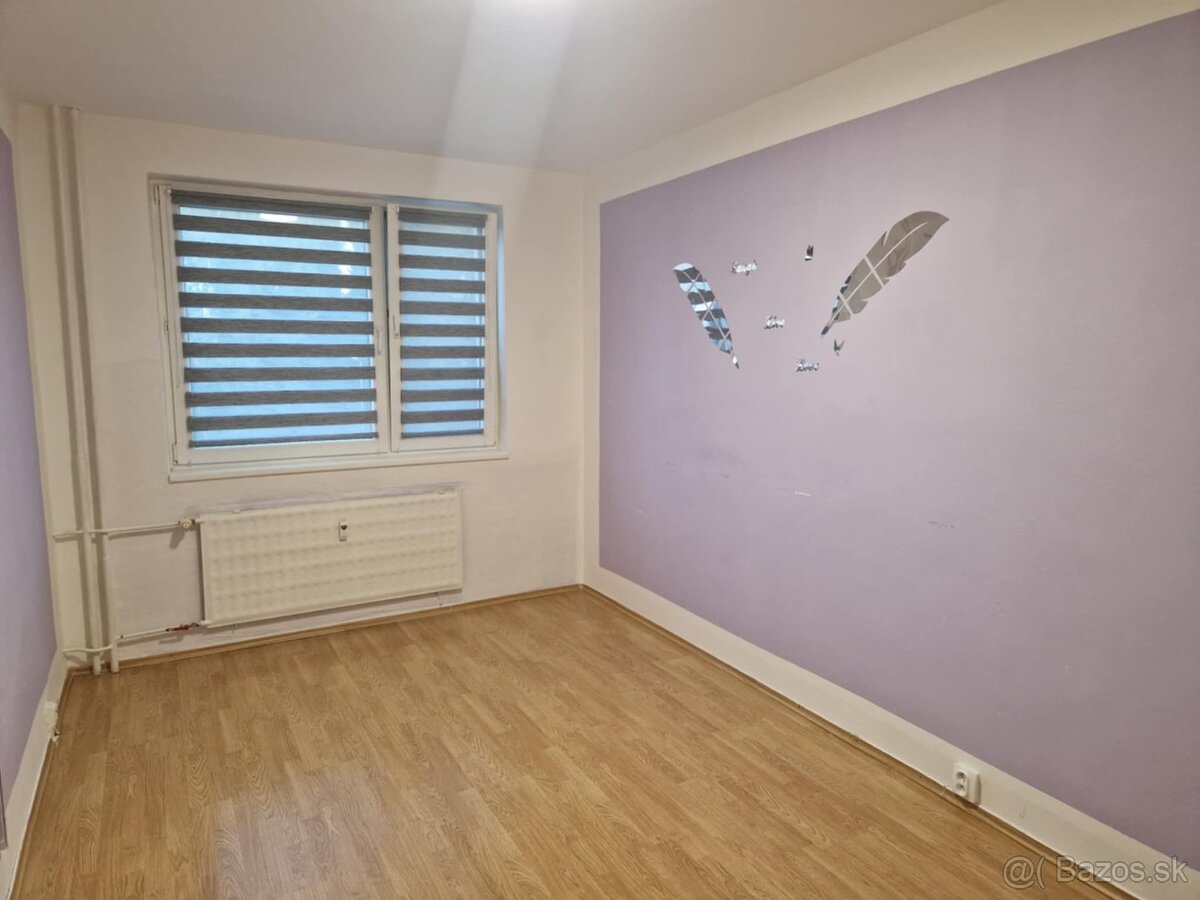 Na prenájom 4 izbový byt Handlová - 16