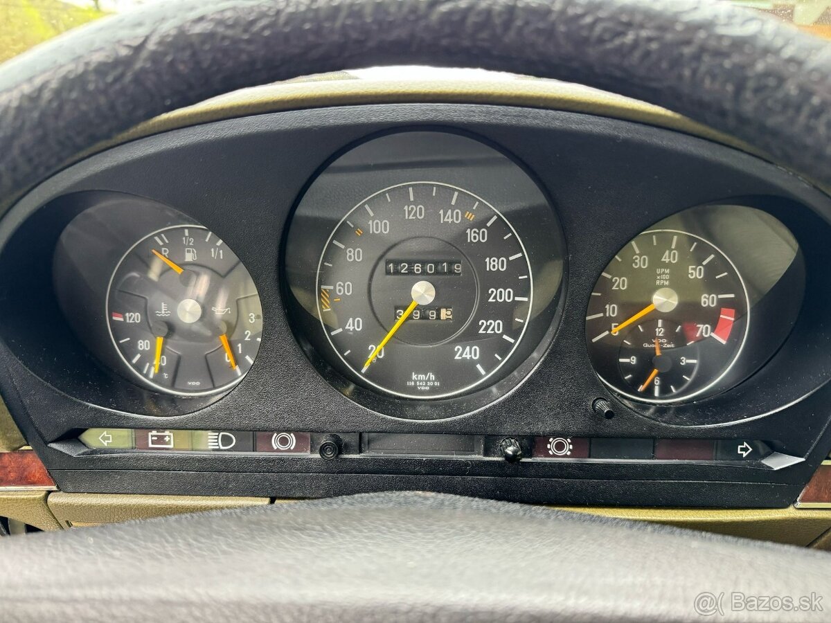 Mercedes-Benz SLC 350 - 16