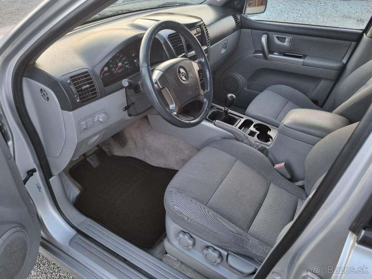KIA SORENTO 2,5CRDi 4x4 - 16