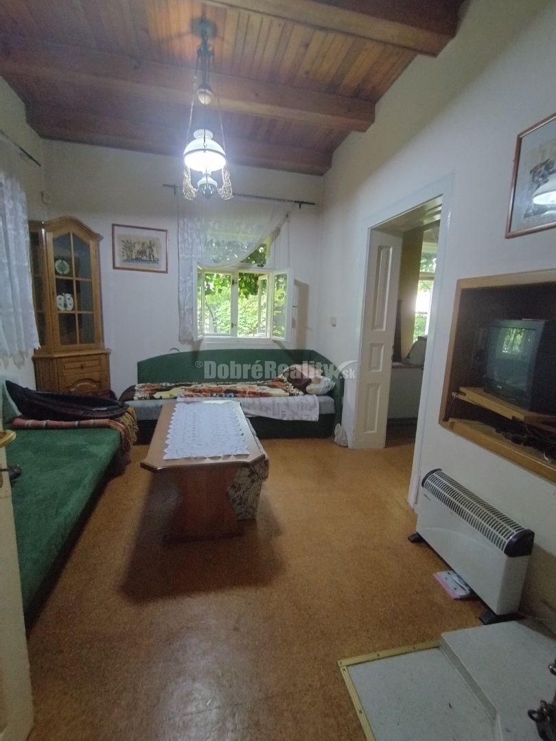 Viacgeneračný priestranný dom po kompletnej rekonštrukcii , - 16