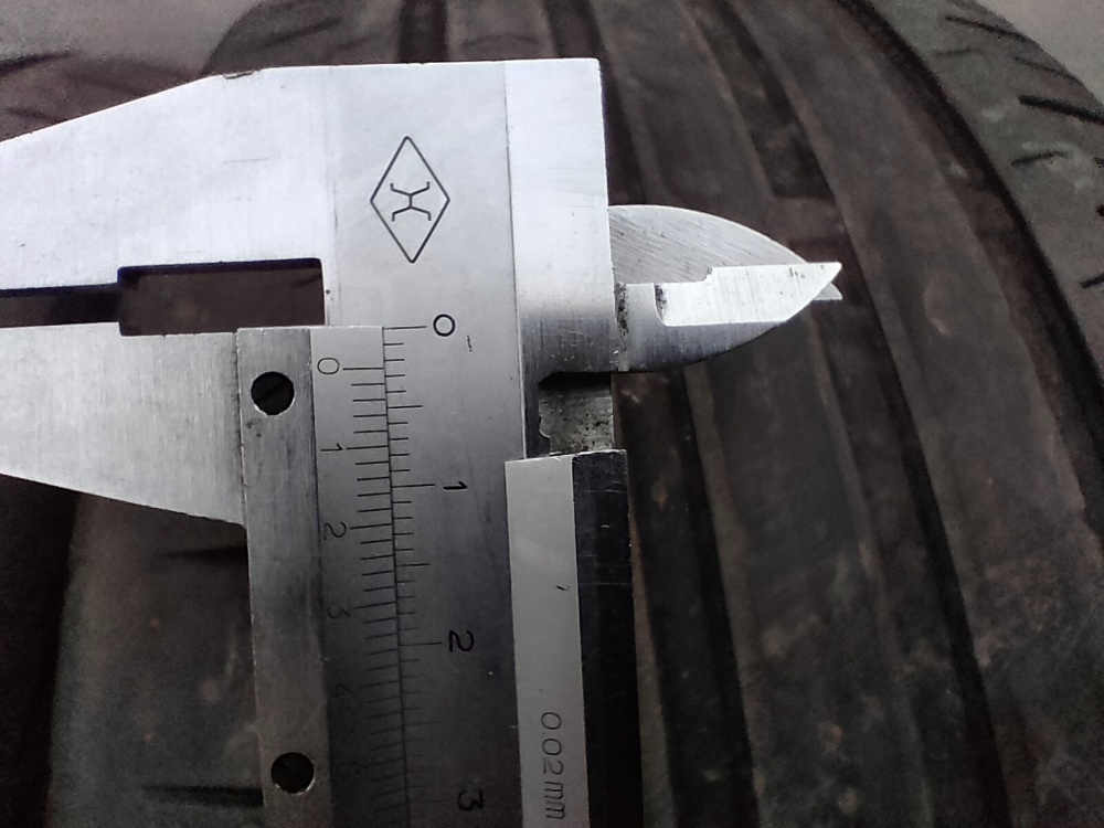 4ks pneu Continental 215/55 R17 V - 16