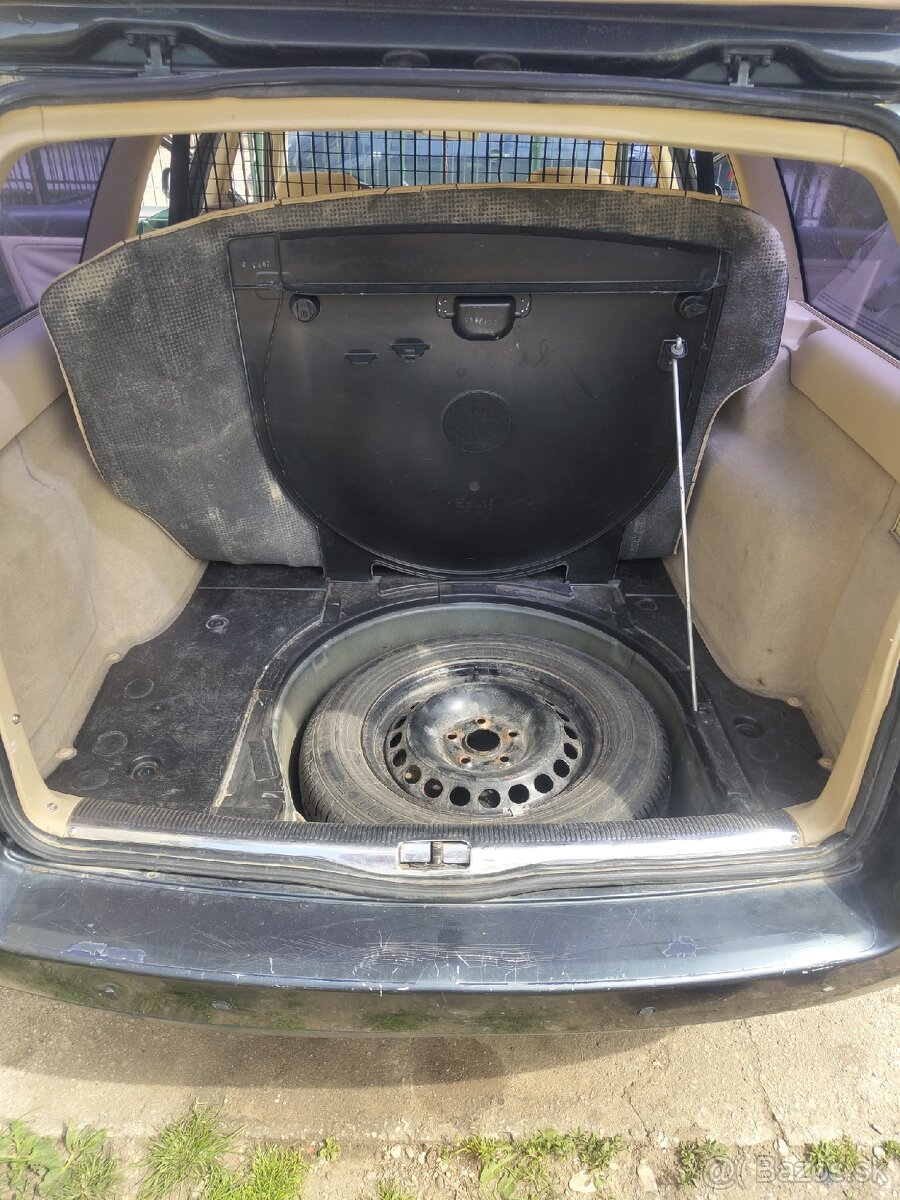 Volkswagen Passat B5.5 V5 2.3 125kW automat - 16