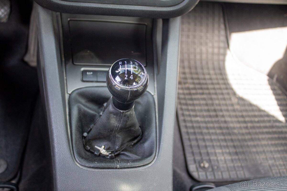 Volkswagen GOLF 1,9 TDI 77kw MT5 Trendline - 16