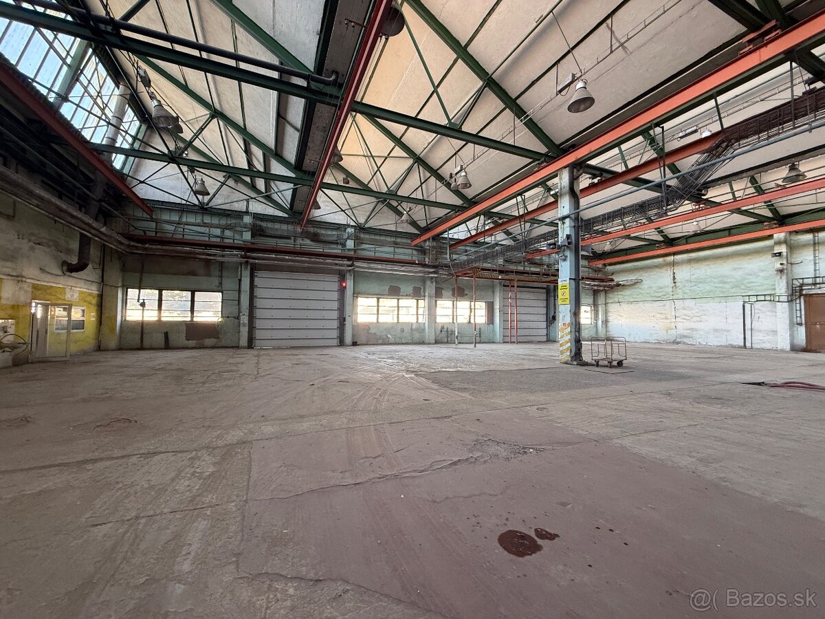 Na prenájom výrobné haly - 4320m2 / 3024m2 - Voľné ihned - 16