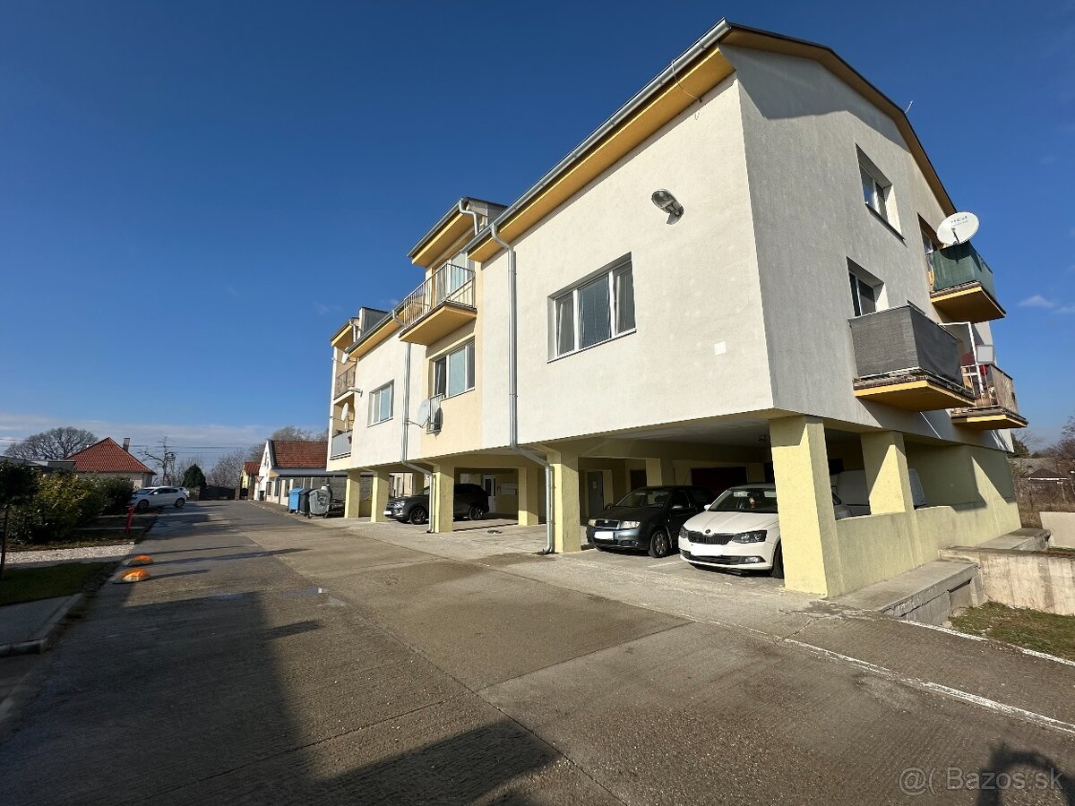 Priestranný 2 izb. byt - 16