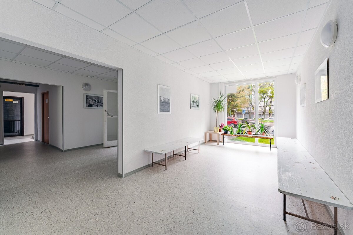 Na predaj | 3 izbový byt 71,86 m² s loggiou - Znievska - 16