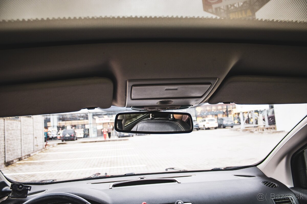 Ford Kuga 2.0 TDCi DPF Titanium 4WD PowerShift - 16