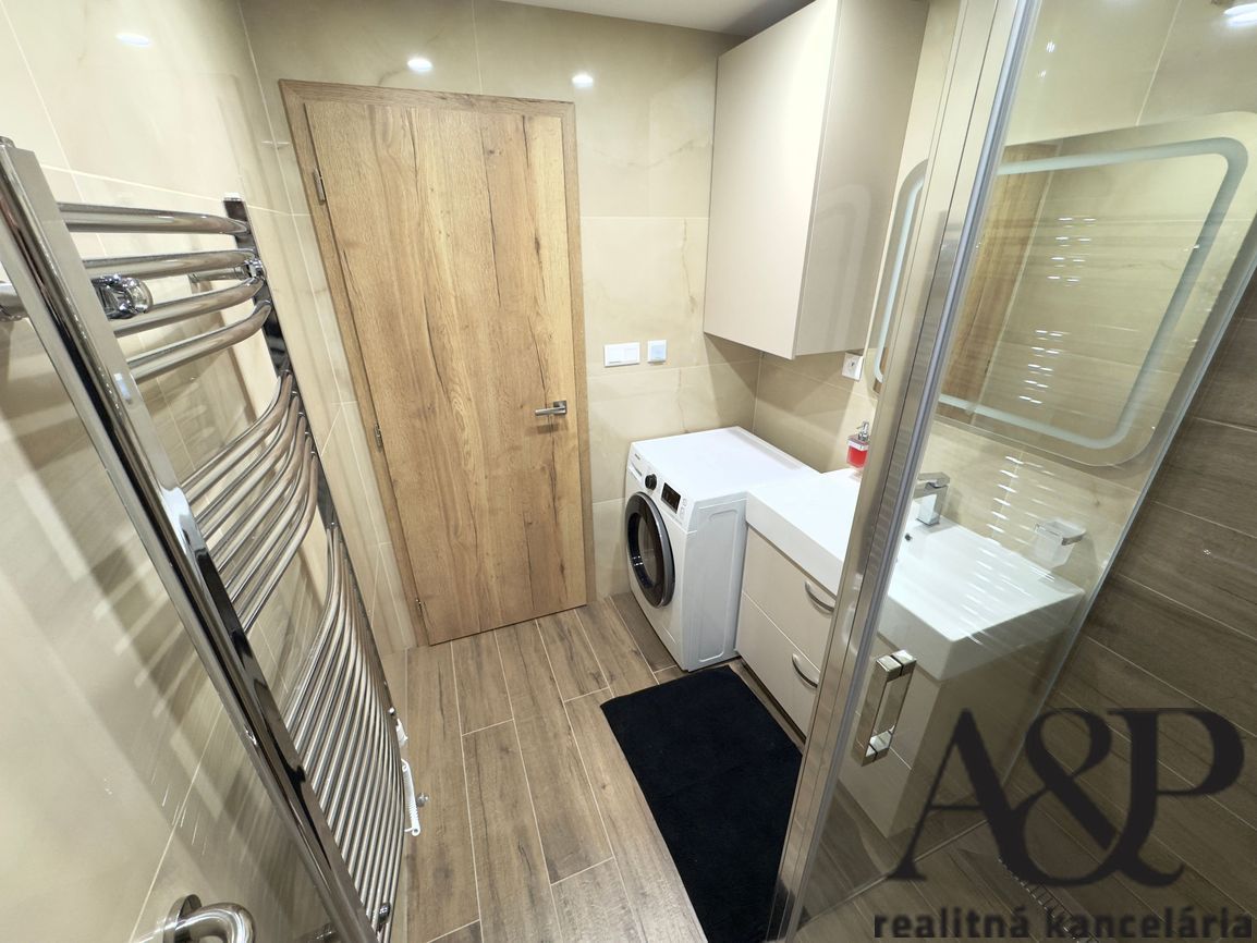 NA PRENÁJOM REKONŠTRUOVANÁ ČASŤ DOMU, BRESTOVEC, okr. MYJAVA - 16