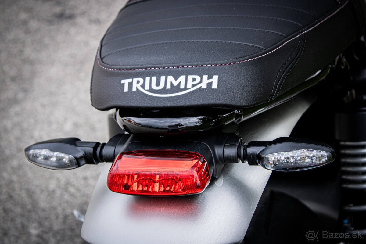 Triumph Speed Twin 1200 Stealth Edition - 16
