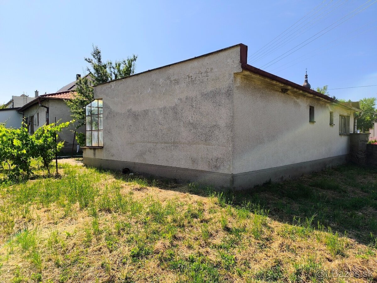 Na predaj 4 izbový rodinný dom-Dvorníky 10km od Hlohovca - 16