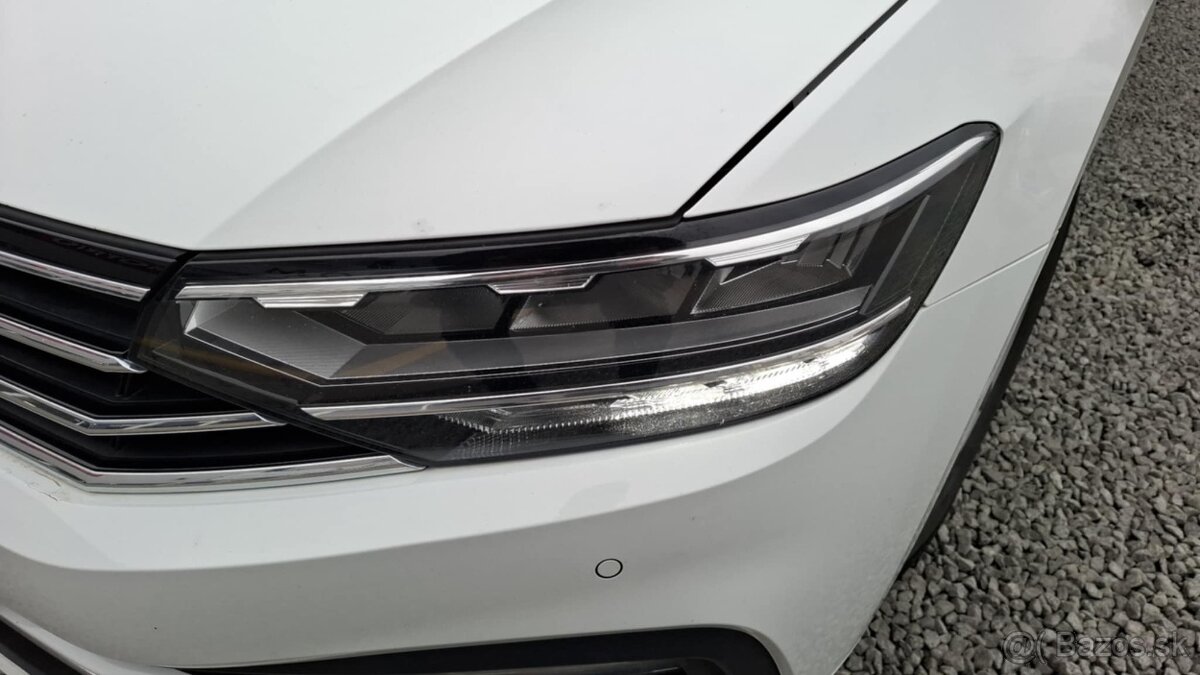 Volkswagen Passat Variant 2.0 TDI EVO Business, PANORAMA, WE - 16