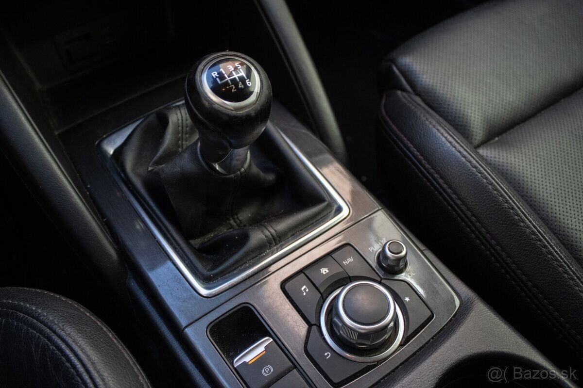 Mazda CX-5 2.2 Skyactiv AWD / 110kW / M6 / 2017 - 16