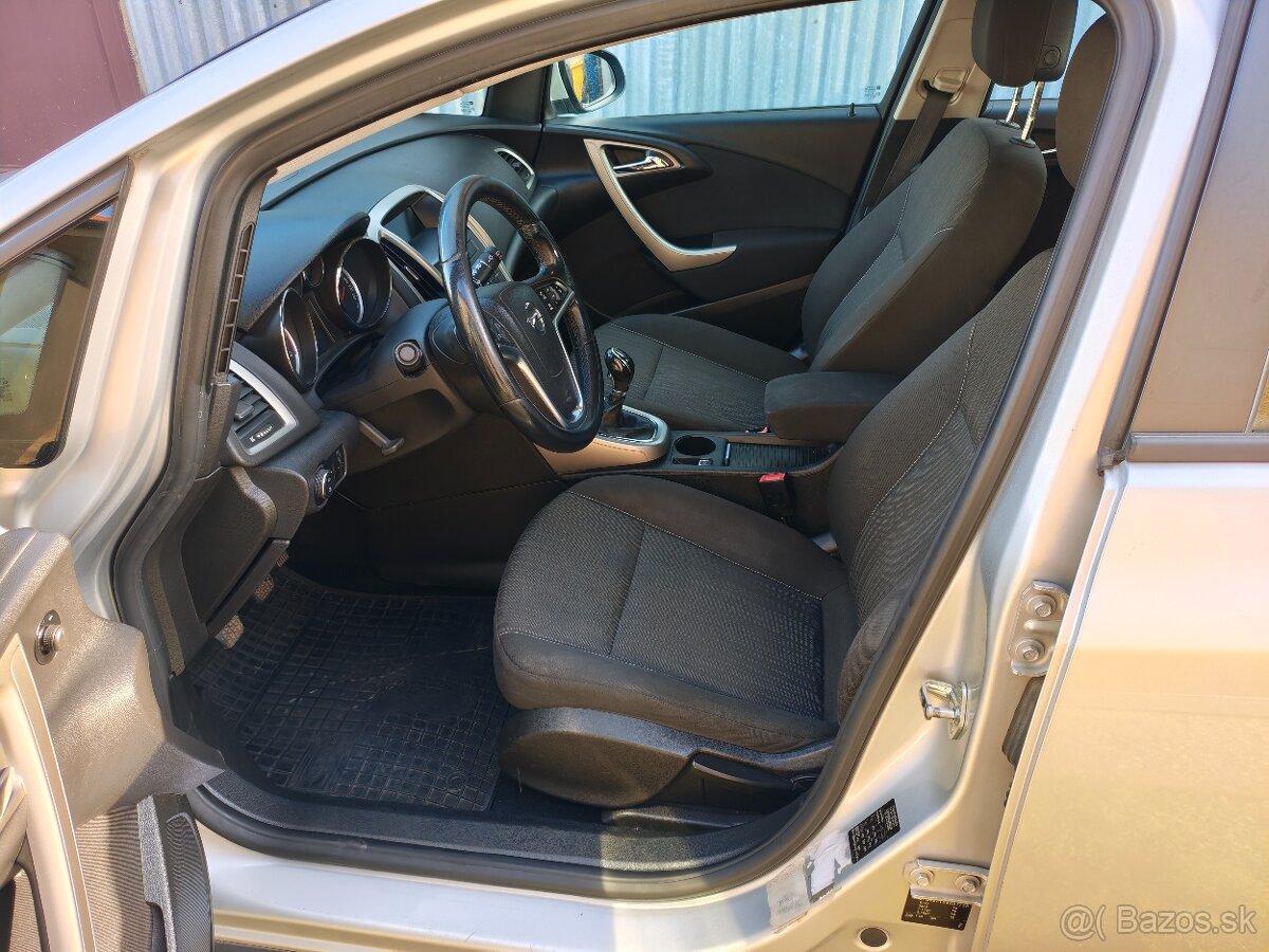 Opel Astra J Sport Tourer 1.7 CDTI 92kW - 16