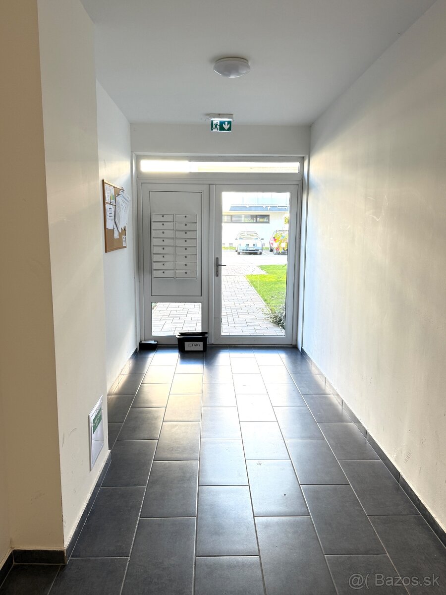 Slnečný 3 izbový byt Dunajská Lužná -PREDAJ - 16