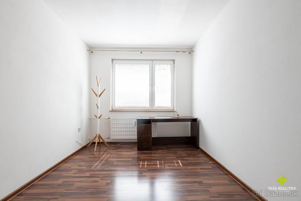 Pekný trojizbový byt Prievidza s lodžiou ul. Dúbravská - 16