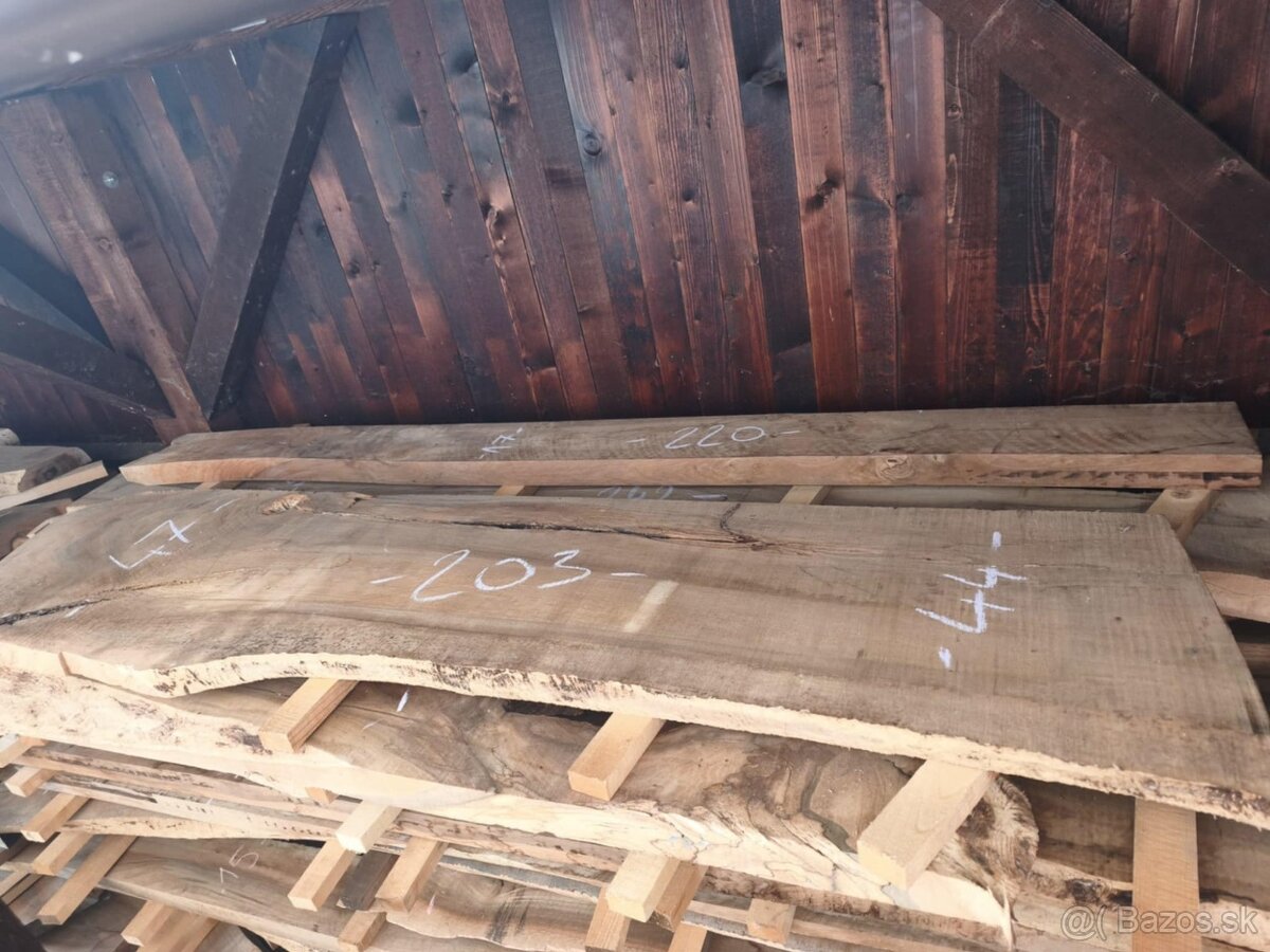 Orechové drevo - 16